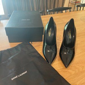 Saint Laurent black patent leather stiletto